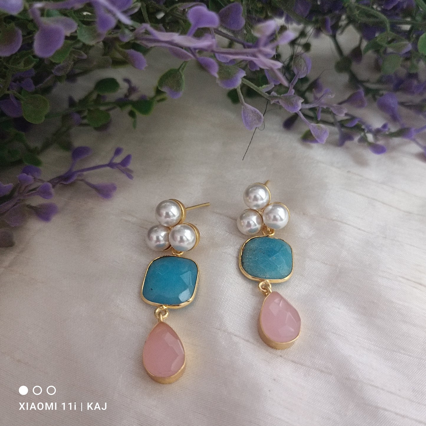 Glass stone earrings