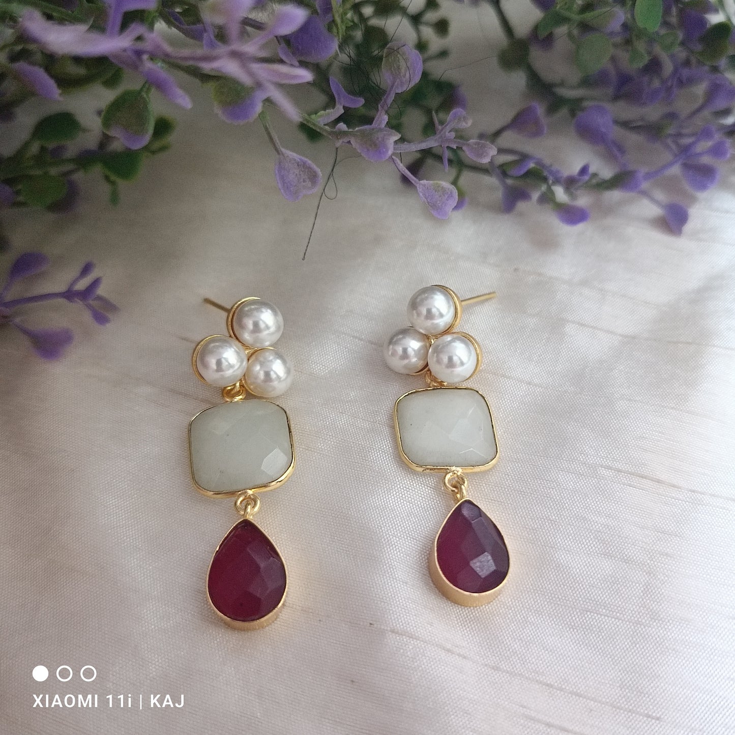 Glass stone earrings