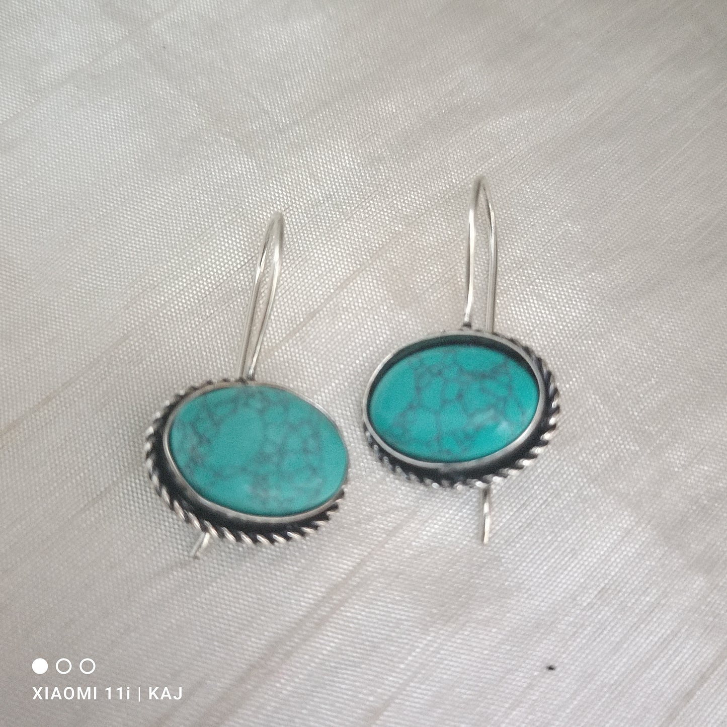 Oxidised hooks