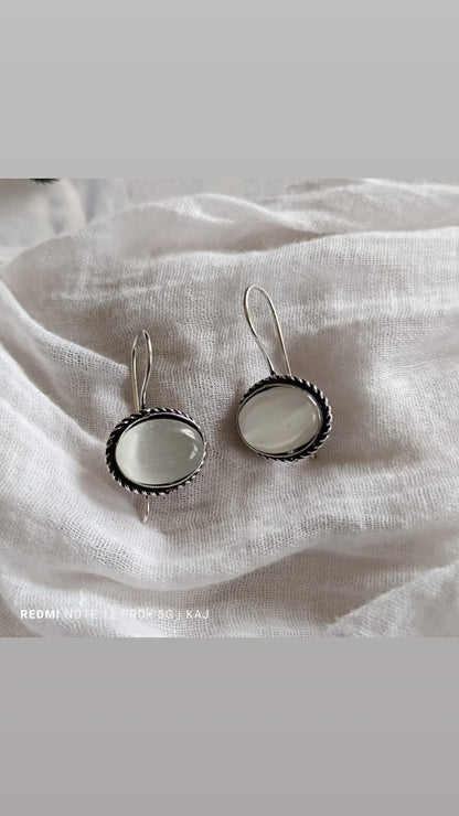 Oxidised hooks