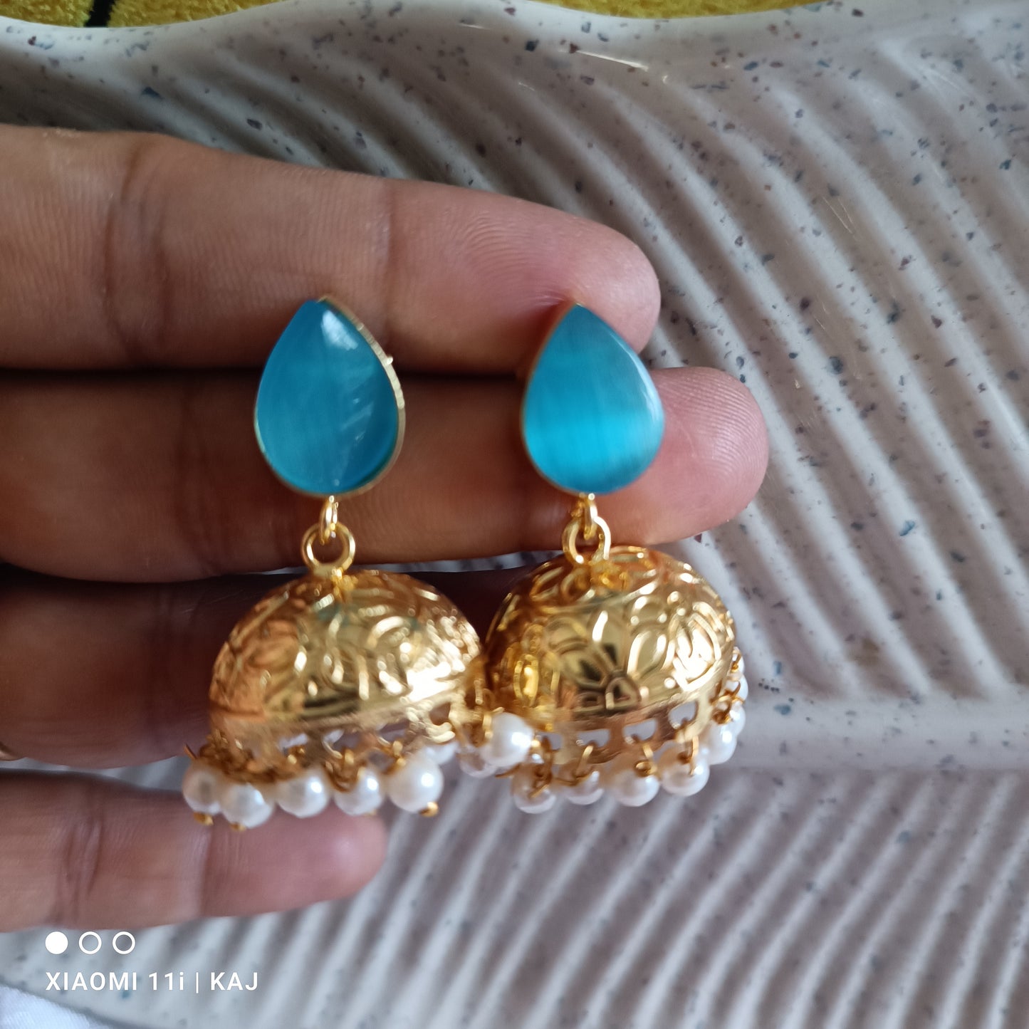Glass stone small jhumki