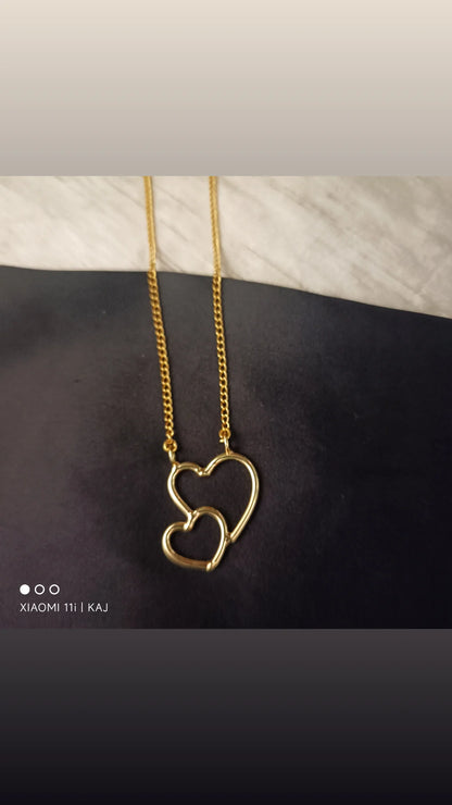 Heart shape pendant with studs combo set