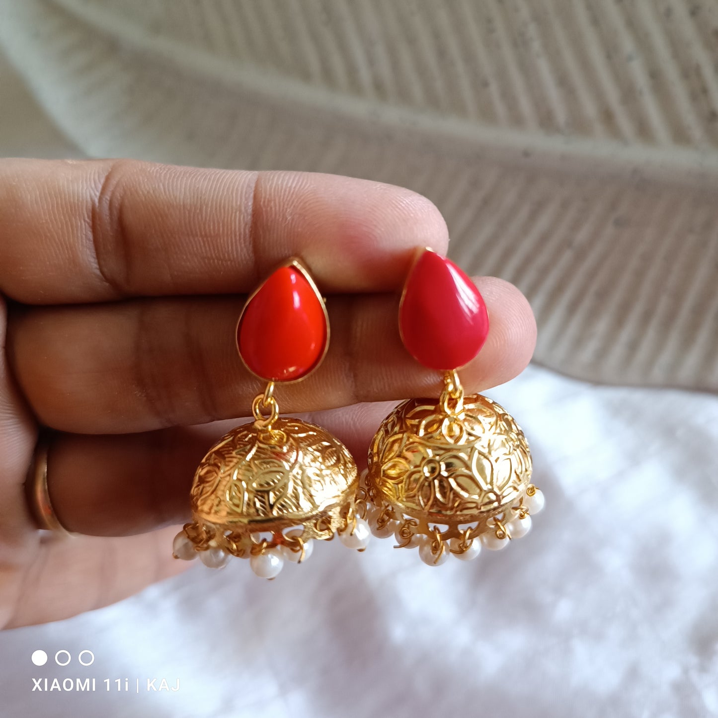 Glass stone small jhumki