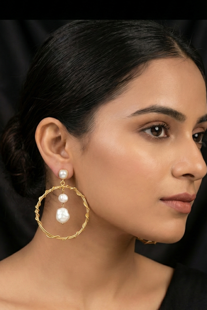 Real baroque pearl's earrings