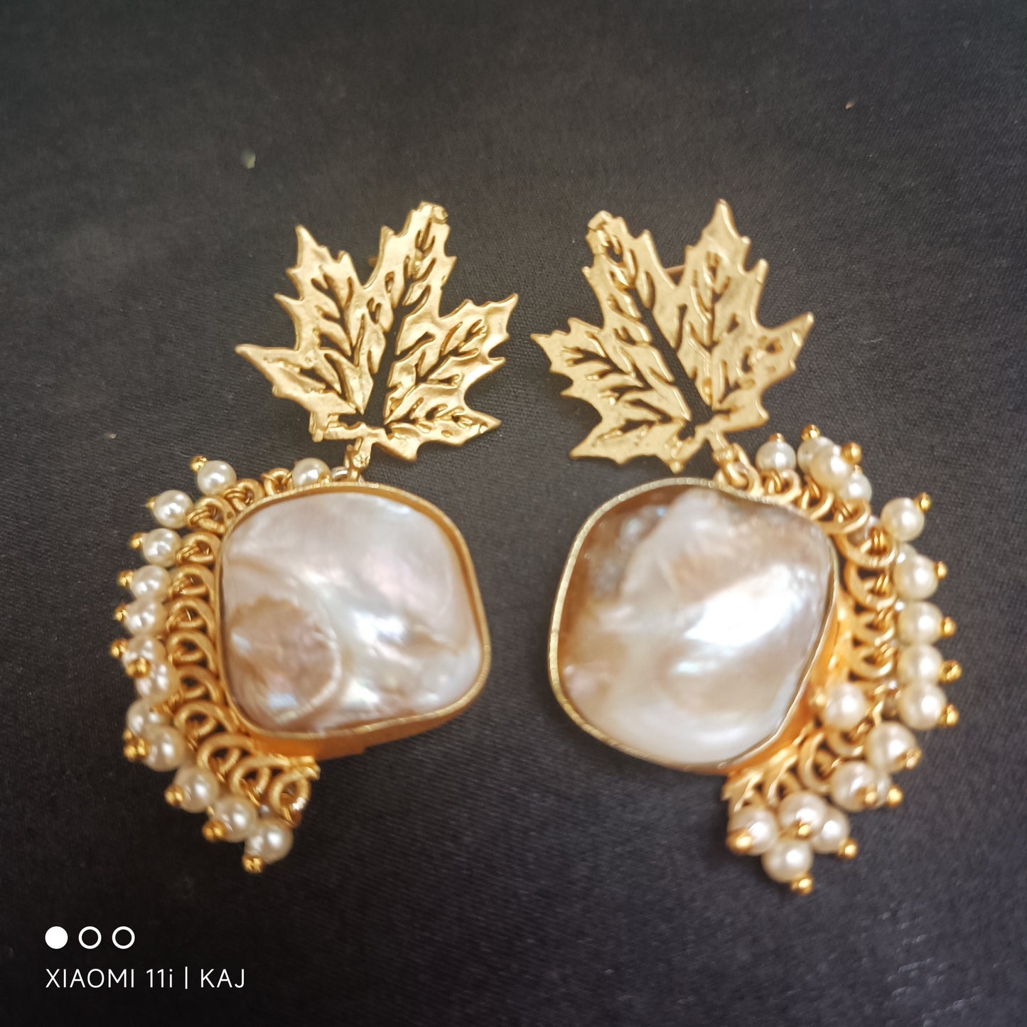Mother of Pearl's earrings