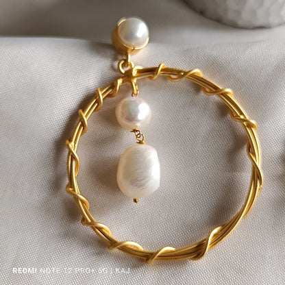 Real baroque pearl's earrings
