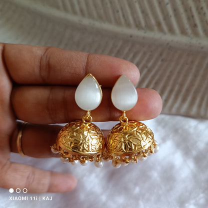 Glass stone small jhumki