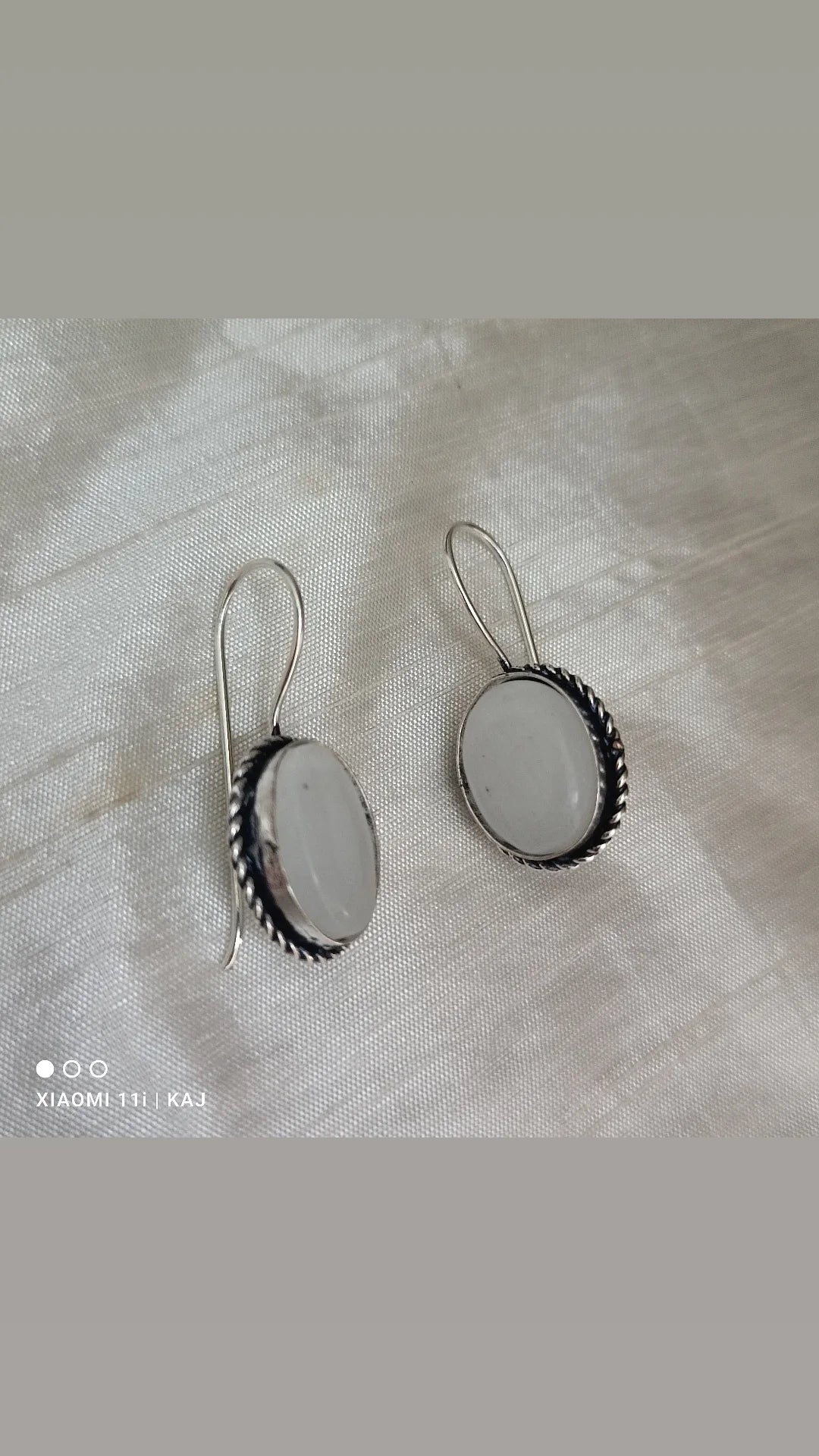 Oxidised hooks