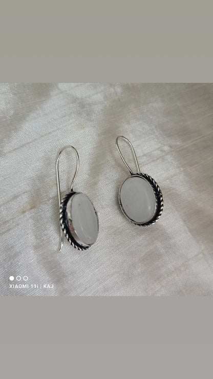 Oxidised hooks